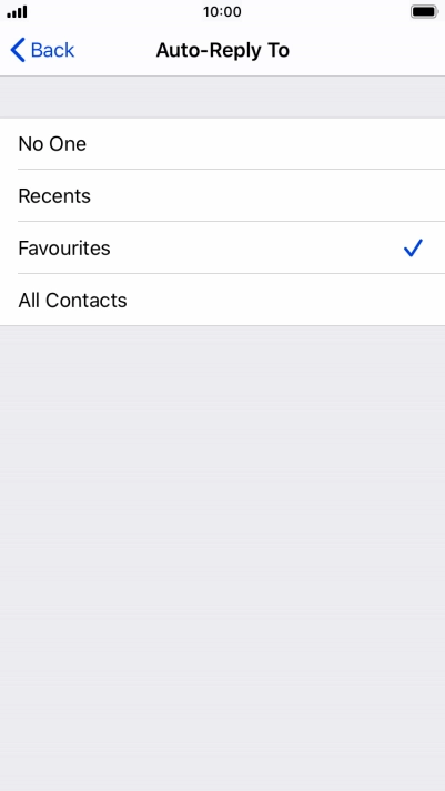 Press the required setting to select which contacts should automatically be notified that Do Not Disturb While Driving is turned on.