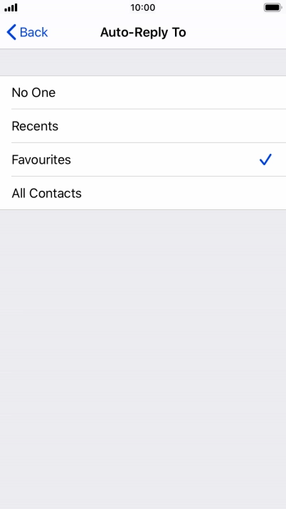 Press the required setting to select which contacts should automatically be notified that Do Not Disturb While Driving is turned on.