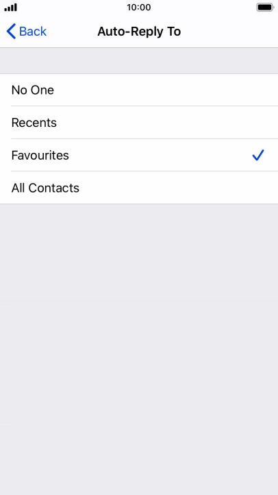 Press the required setting to select which contacts should automatically be notified that Do Not Disturb While Driving is turned on.