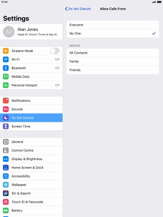 Press the required setting to select which contacts can call you even though Do Not Disturb is turned on.