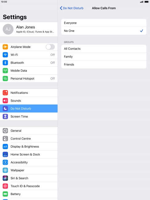Press the required setting to select which contacts can call you even though Do Not Disturb is turned on.