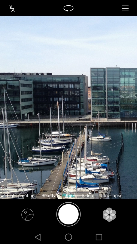 Press the flash icon.