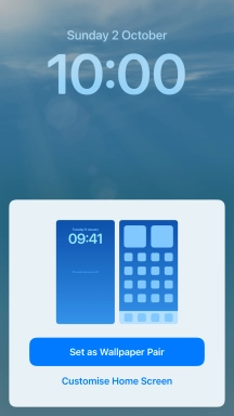 To use the same colour theme on the home screen, press Set as Wallpaper Pair.