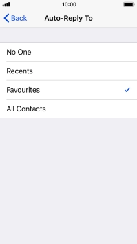 Press the required setting to select which contacts should automatically be notified that Do Not Disturb While Driving is turned on.