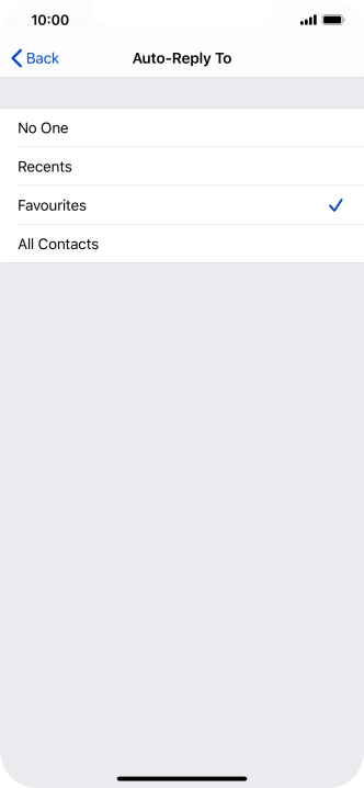 Press the required setting to select which contacts should automatically be notified that Do Not Disturb While Driving is turned on.