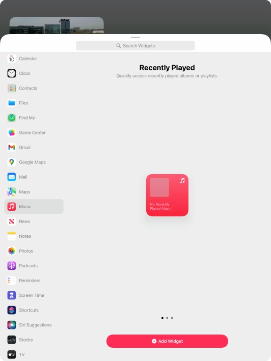 Slide your finger right or left on the screen to select the required widget size.