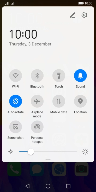 Press the sound mode icon the necessary number of times to turn silent mode on or off.