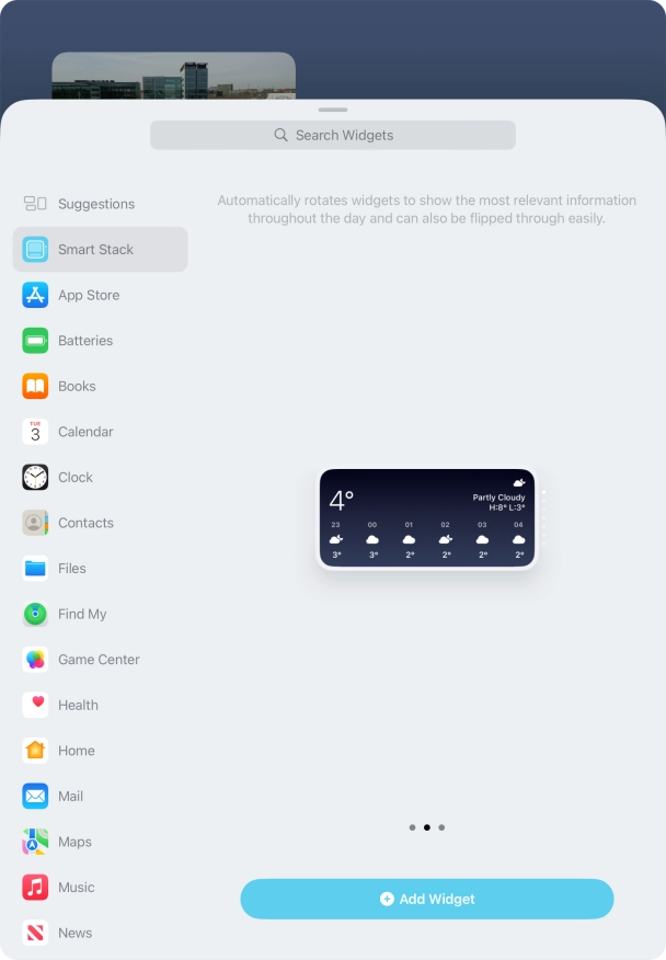 Slide your finger right or left on the screen to select the required widget size.
