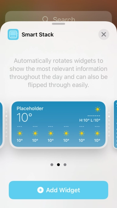Slide your finger right or left on the screen to select the required widget size.