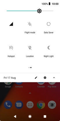 Press the mobile data icon to turn the function on or off.