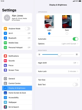 If you turn on the function, press Options and follow the instructions on the screen to select the required period of time for Dark Mode. If you turn on the function, press Options and follow the instructions on the screen to select the required period of time for Dark Mode.