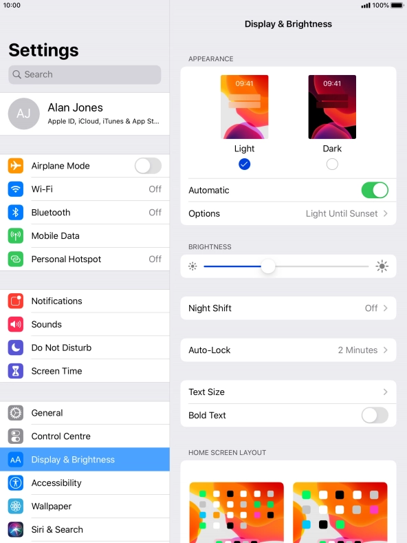 If you turn on the function, press Options and follow the instructions on the screen to select the required period of time for Dark Mode.