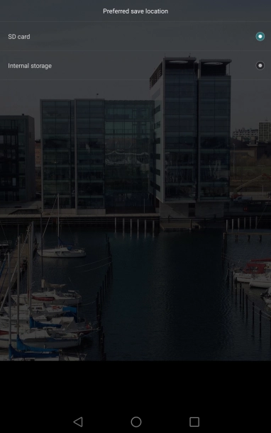 Press Internal storage to save your pictures in the tablet memory.