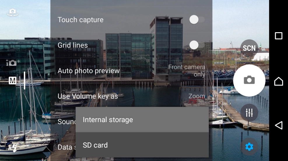 Press Internal storage to save your pictures in the phone memory.