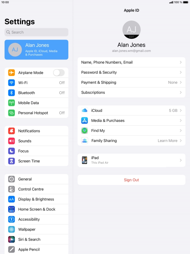 Press the Home key to return to the home screen. Press the Home key to return to the home screen.