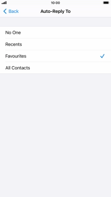 Press the required setting to select which contacts should automatically be notified that Do Not Disturb While Driving is turned on.