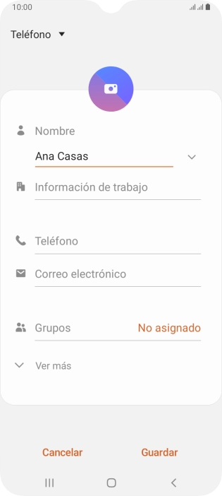 Pulsa Teléfono e introduce el número de teléfono deseado.