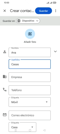 Pulsa Teléfono e introduce el número de teléfono deseado.