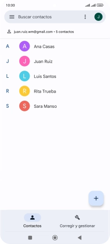 Pulsa el icono de nuevo contacto.