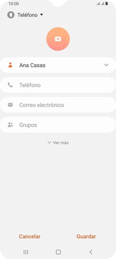 Pulsa Teléfono e introduce el número de teléfono deseado.
