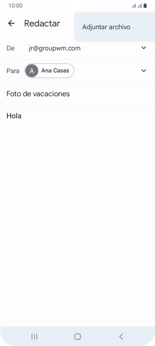 Pulsa Adjuntar archivo y desplázate a la carpeta deseada.