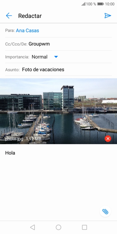 Pulsa el icono de envío cuando termines de escribir el correo electrónico.
