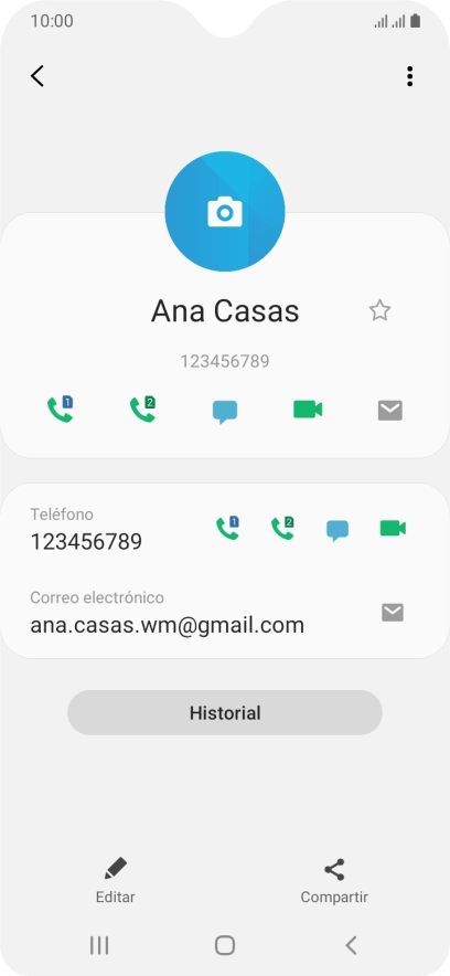 Pulsa el icono de llamada junto a la tarjeta SIM deseada.