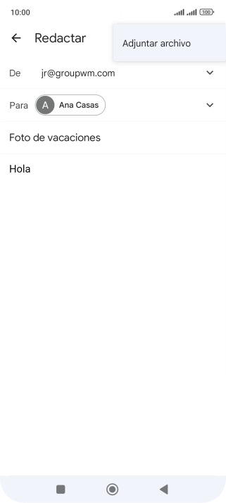 Pulsa Adjuntar archivo y desplázate a la carpeta deseada.