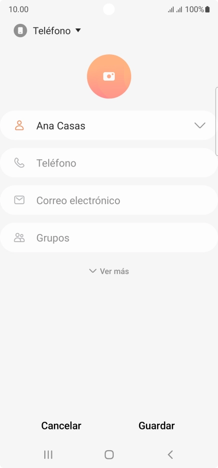 Pulsa Teléfono e introduce el número de teléfono deseado.