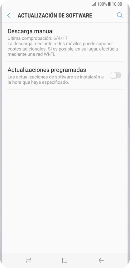 Pulsa Descarga manual. Si hay una versión de software nueva disponible, aparecerá ahora en la pantalla. Sigue las indicaciones de la pantalla para actualizar el software del teléfono.