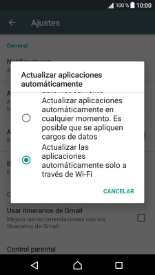 Pulsa Actualizar las aplicaciones automáticamente solo a través de Wi-Fi para activar la función.