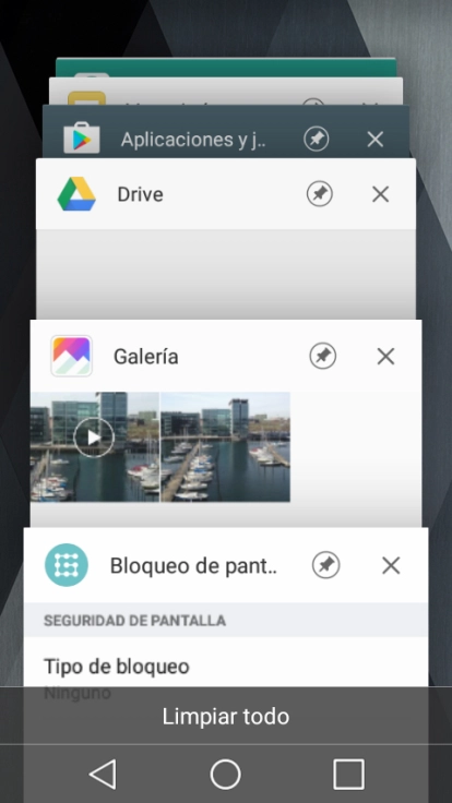 Para cerrar una sola aplicación en ejecución, desliza el dedo hacia la derecha sobre la aplicación deseada.