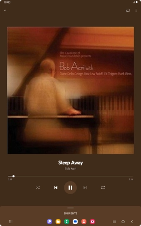 Pulsa la flecha hacia la derecha para ir al archivo de música siguiente.