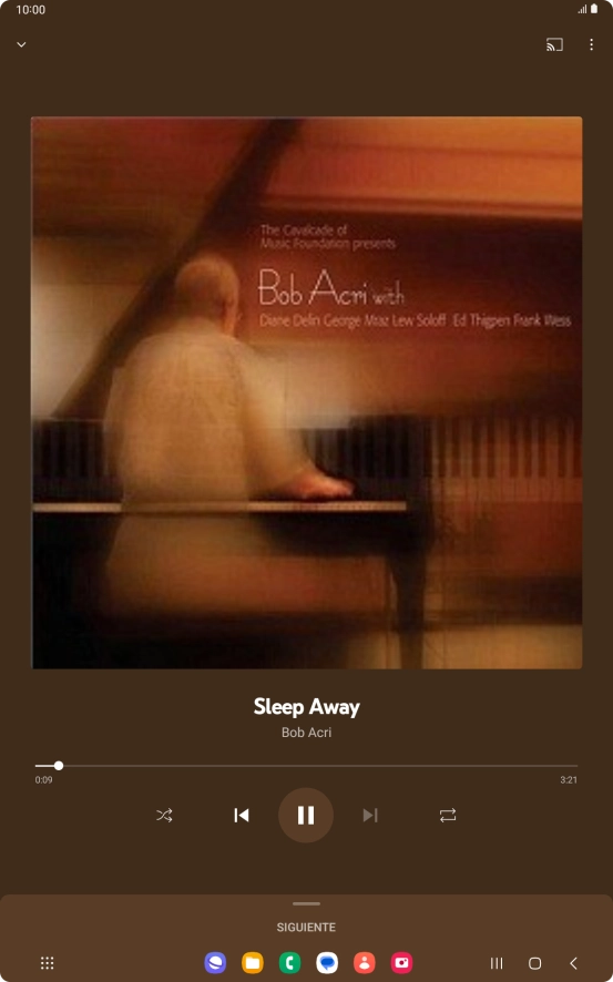 Pulsa la flecha hacia la derecha para ir al archivo de música siguiente.