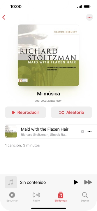 Desplázate a la categoría o a la lista de reproducción deseada y pulsa el archivo de música deseado.