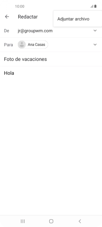 Pulsa Adjuntar archivo y desplázate a la carpeta deseada.
