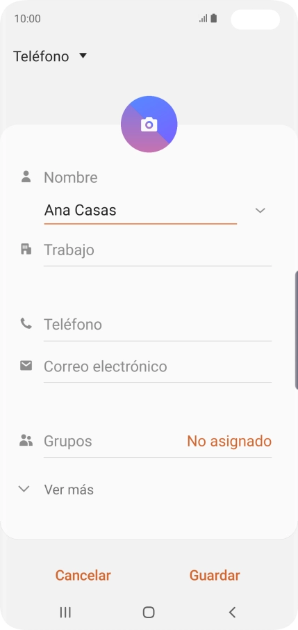 Pulsa Teléfono e introduce el número de teléfono deseado.