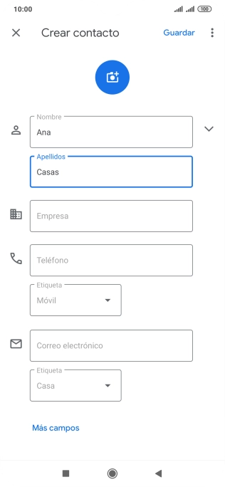 Pulsa Teléfono e introduce el número de teléfono deseado.