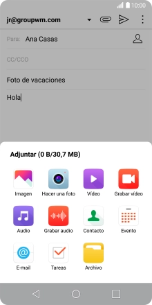 Pulsa Archivo y desplázate a la carpeta deseada.