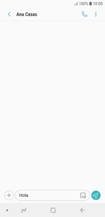 Pulsa el icono de envío cuando termines de escribir el mensaje corto.