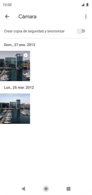 Mantén pulsados la fotografía o el videoclip deseados durante unos instantes.