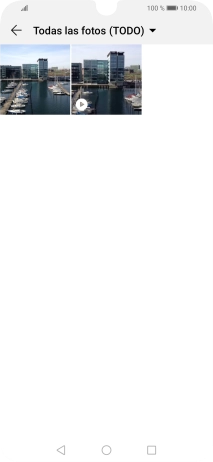 Mantén pulsados la fotografía o el videoclip deseados durante unos instantes.