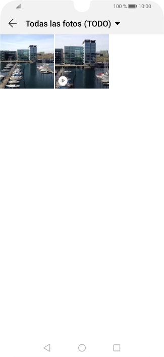 Mantén pulsados la fotografía o el videoclip deseados durante unos instantes.