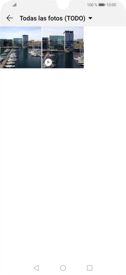 Mantén pulsados la fotografía o el videoclip deseados durante unos instantes.