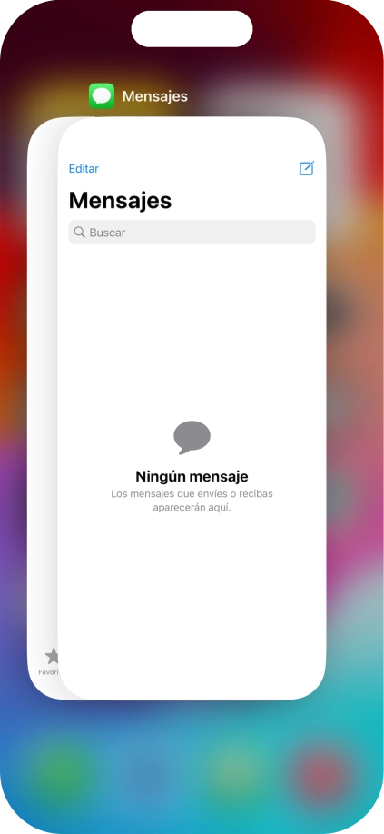 Arrastra hacia arriba la aplicación deseada para cerrarla.