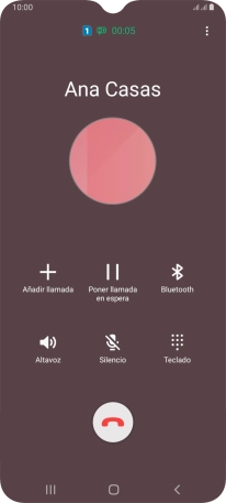 Pulsa el icono de finalizar llamada.