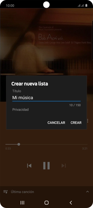Introduce el nombre deseado de la lista de reproducción y pulsa CREAR.