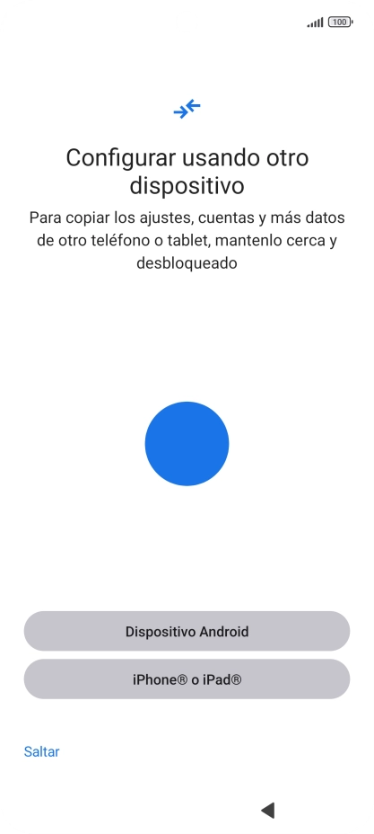 Puedes transferir el contenido de otro teléfono cuando activas tu teléfono por primera vez y cuando lo has restablecido. Cuando aparezca en la pantalla del teléfono esta imagen, ya está listo para la transmisión del contenido del otro teléfono.