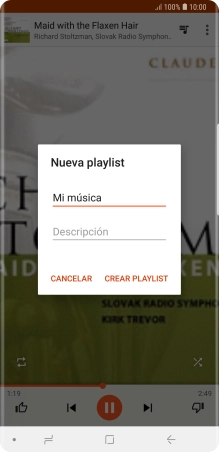 Introduce el nombre deseado de la lista de reproducción y pulsa CREAR PLAYLIST. Introduce el nombre deseado de la lista de reproducción y pulsa CREAR PLAYLIST.