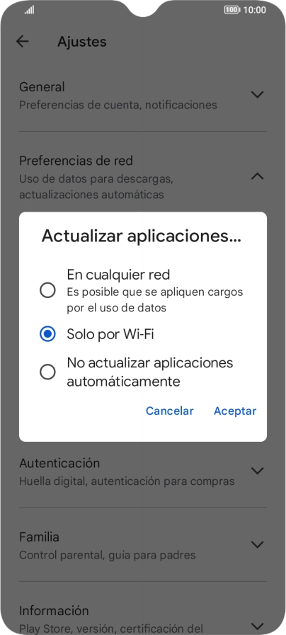 Para activar la actualización automática de apps a través de la red móvil, pulsa el campo junto a 